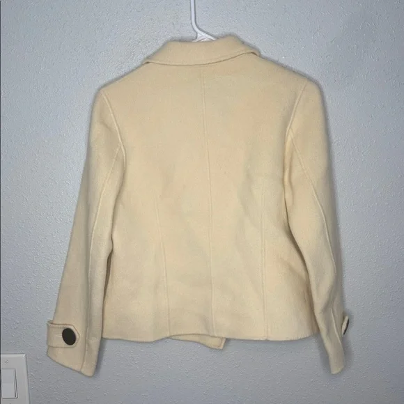 Pendleton Women's Double Breasted Ivory Merino Wool Coat Size Medium - Picture 6 of 6